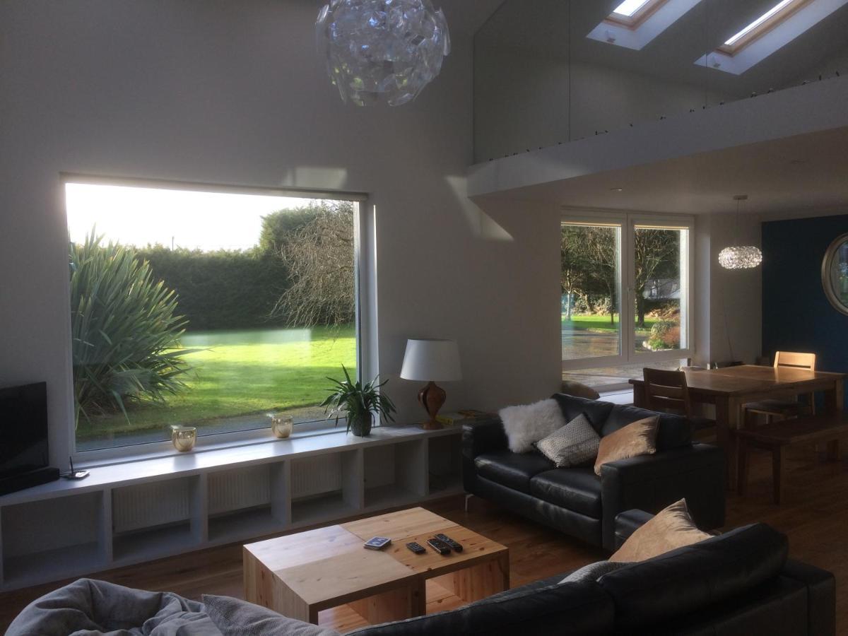 Spacious Contemporary Chalet Type Apartment. ゴールウェイ エクステリア 写真